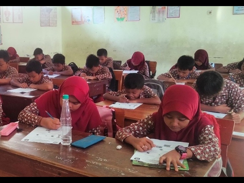 Pelaksanaan Sumatif Akhir Semester Ganjil Tahun Ajaran 2025-2026 SD Negeri 2 Buduan