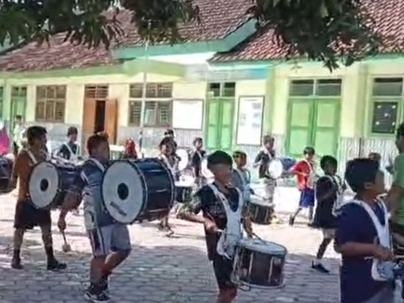 EKSTRAKULIKULER DRUMBAND